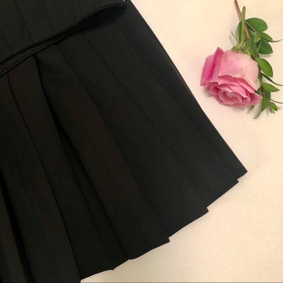 Theory Pleated All Around Skirt Wool Gabardine - Picture 6 of 6